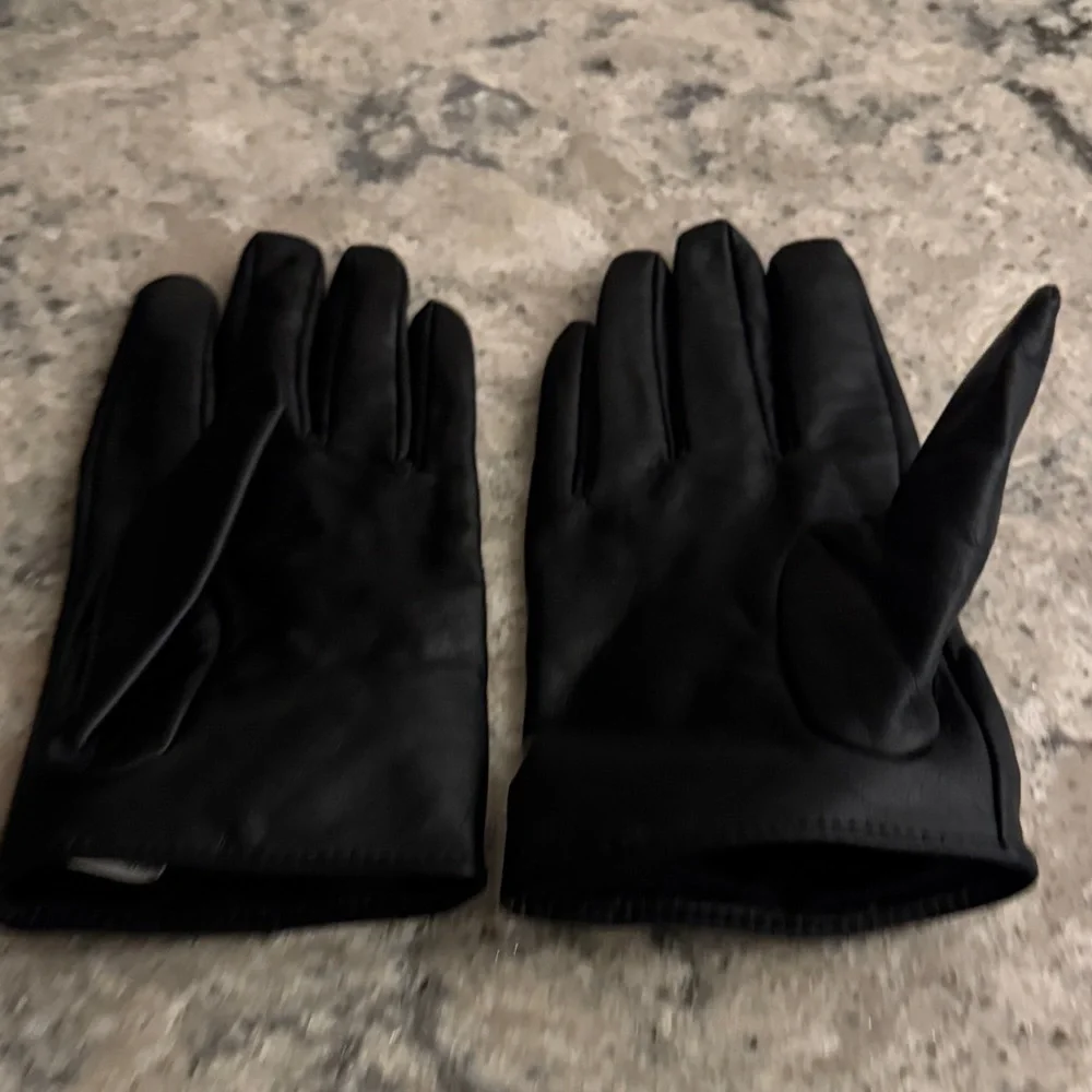 Studded Black Kids Mittens